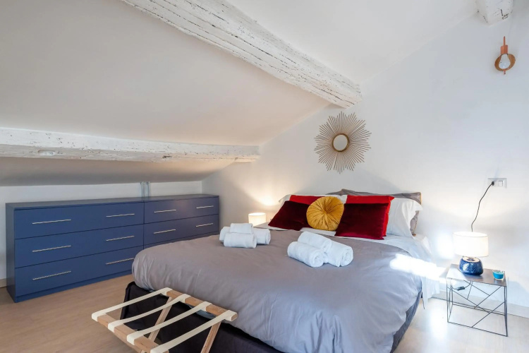 IREX Trevi Fountain Penthouse