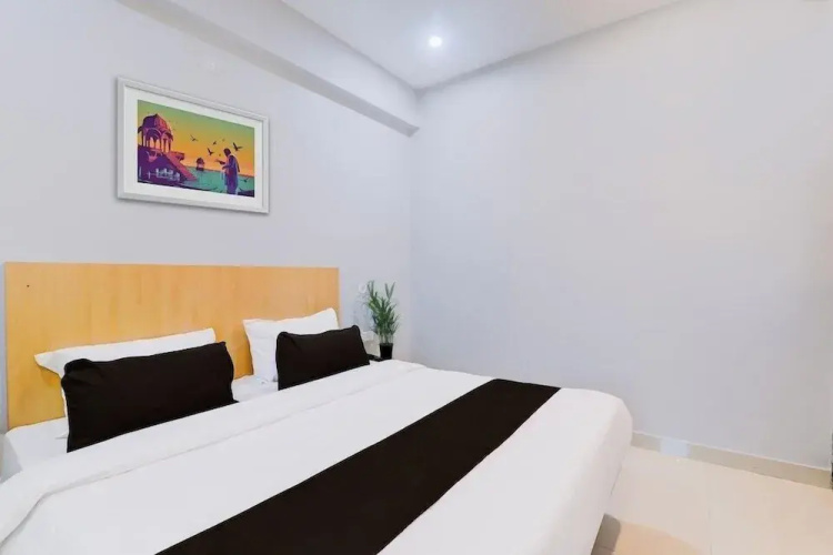 The Renaya Hotel