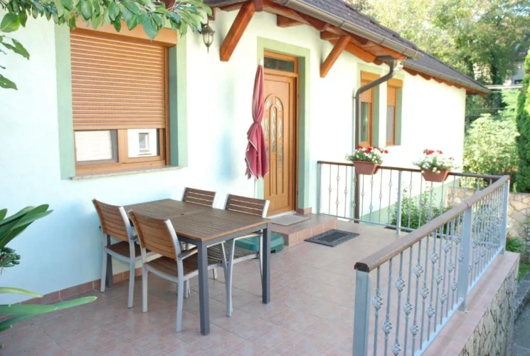 2 Bedrooms Apartment with balcony and with view