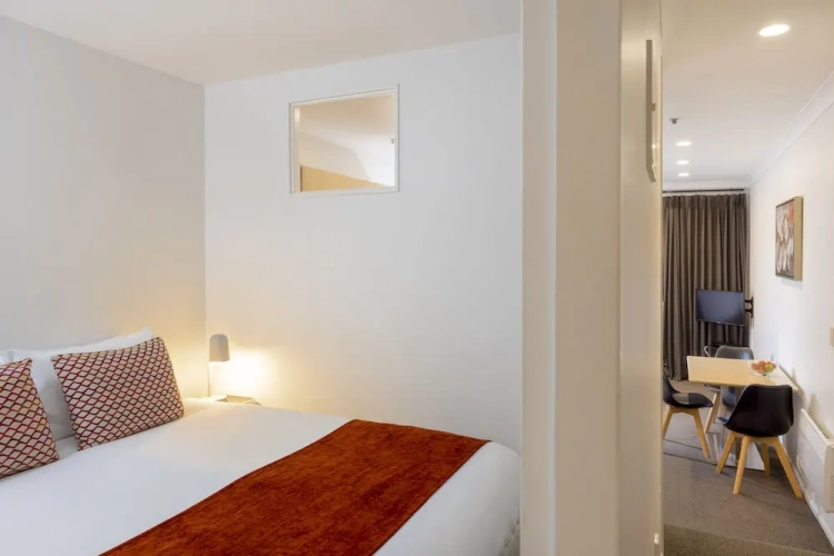 2 Bedrooms Executive Apartment