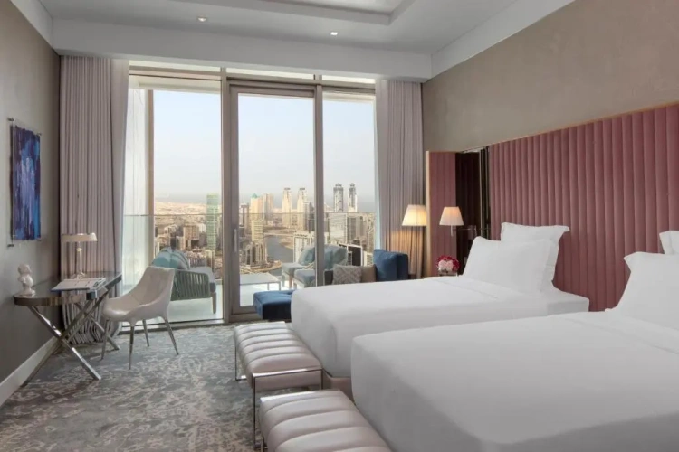 Signature Twin room with balcony