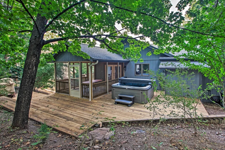 Massanutten Resort Home w/ Deck + Mountain Views!