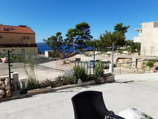 Apartment with sea view