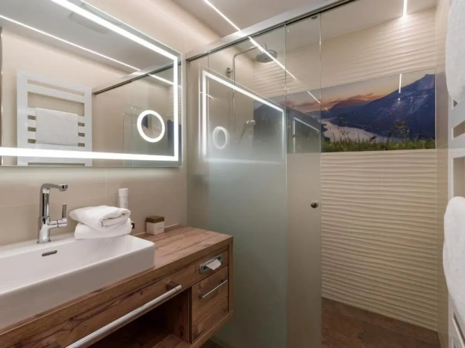 2 Bedrooms Double Suite with balcony