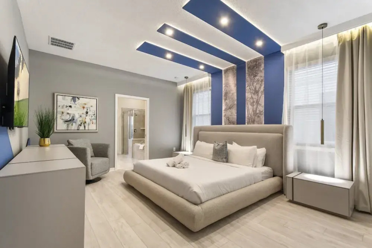 Luxurious Villa With Resort-style Amenities