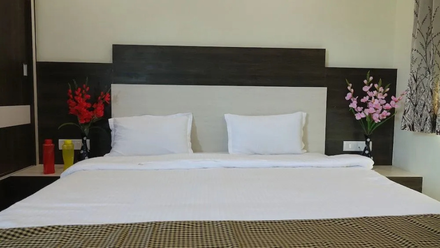 Hotel Keshav