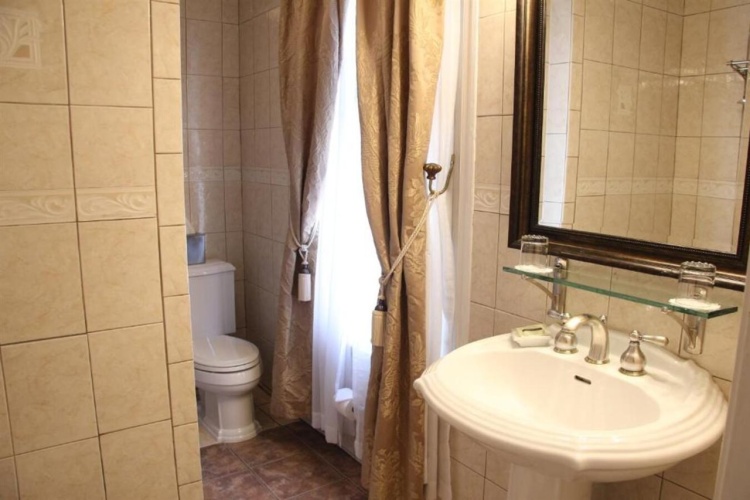 Morris House Hotel