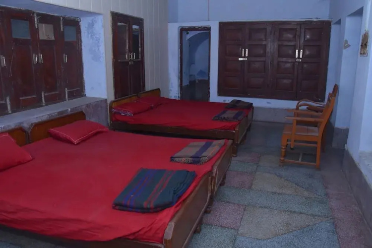 Bhajan Ashram Rishikesh