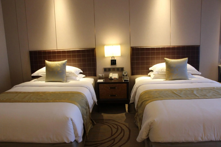 Golden Eagle Summit Hotel Yancheng