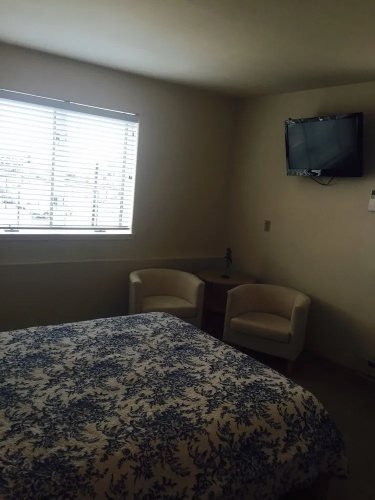 SurfSide Suites