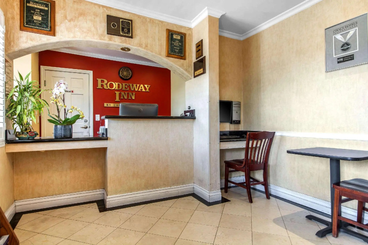 Rodeway Inn