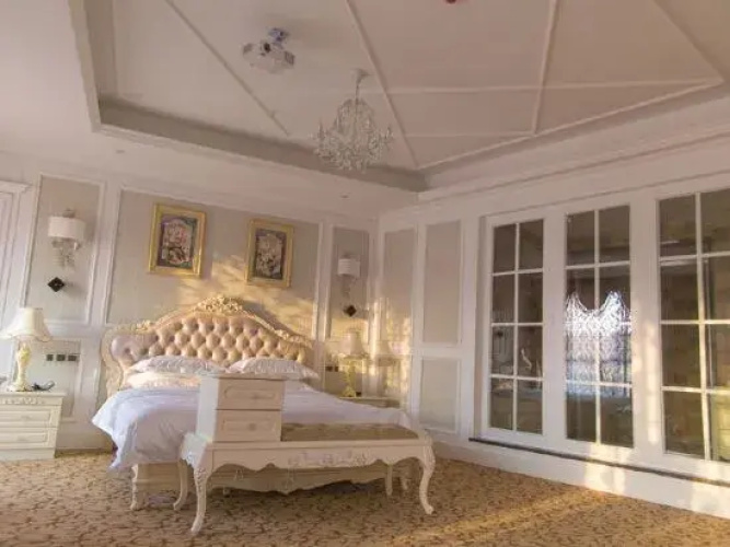 Impression Theme Hotel