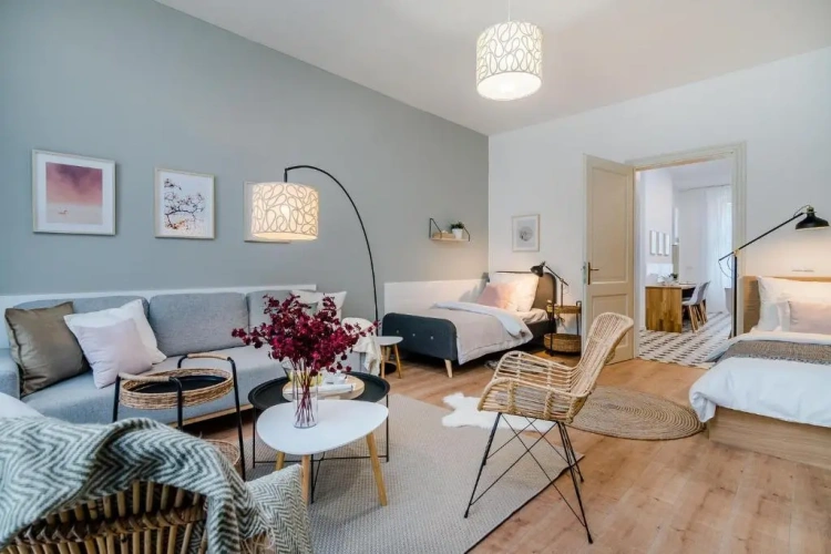 2 Bedrooms Apartment