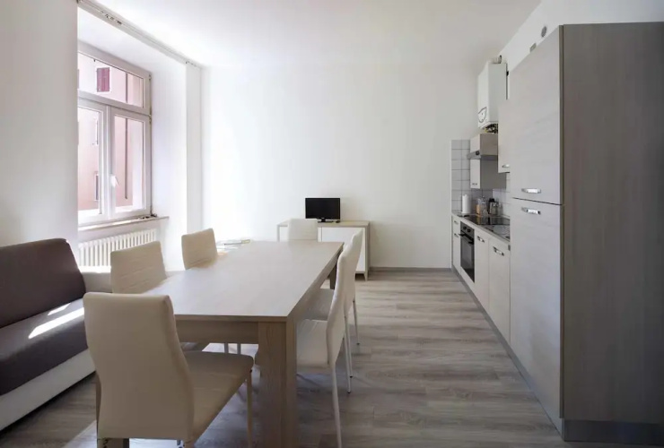 Residence Ester
