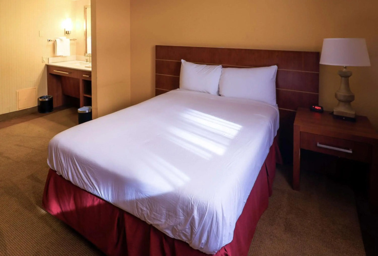 Motel 6 Phoenix, AZ – Sky Harbor