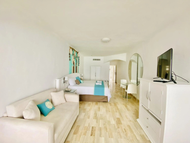 Cyan Cancun Resort & Spa