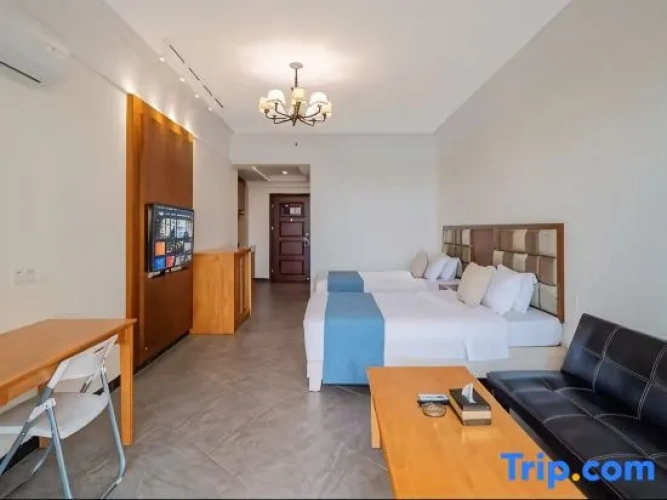 Standard Twin room with balcony and with garden view