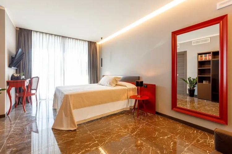 Standard Double room with lake view