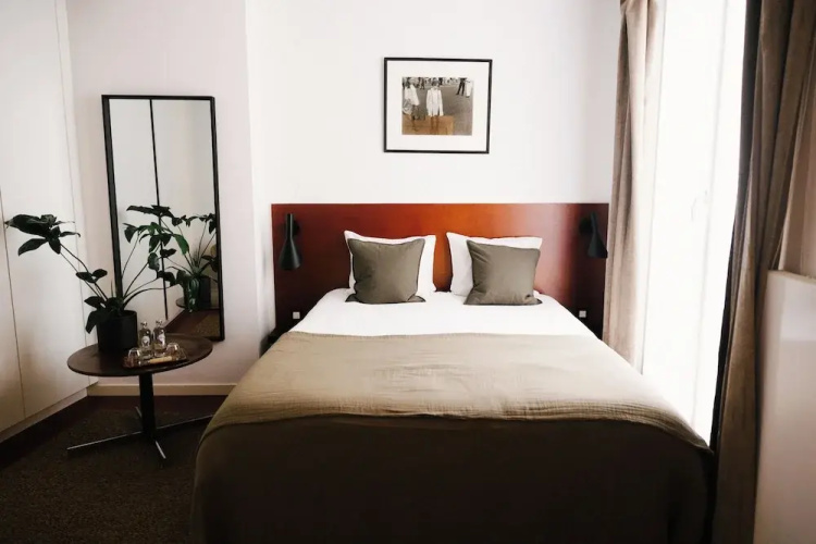 A Place - Leeuwenstraat 20