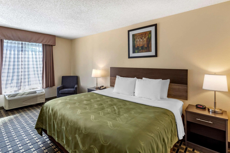 Quality Inn photo 40