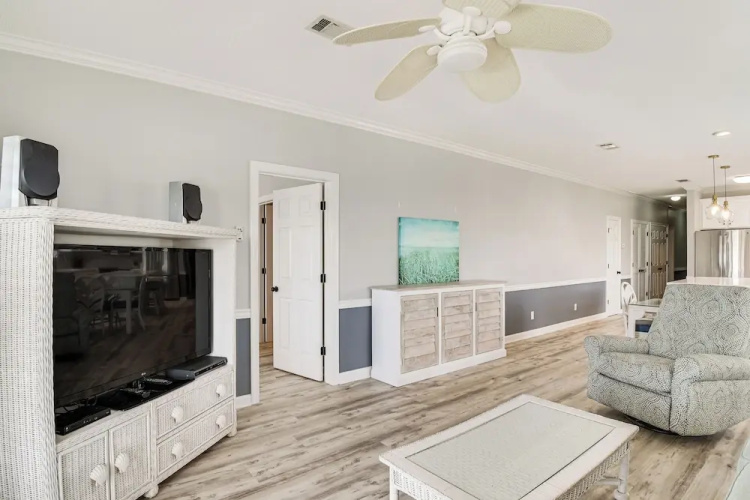 Orange Beach Waterfront Condo w/ Pool Access!