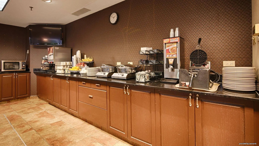 Best Western Airport Inn photo 25
