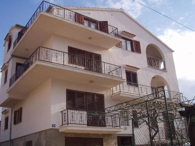 1 Bedroom Apartment with balcony and with sea view