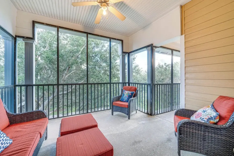 Bahama Bay Condo: 7 Mi to Disney!