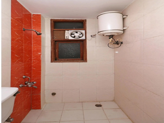 OYO 10662 Hotel Town Noida