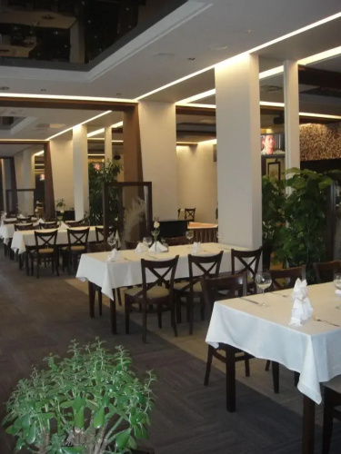 Ikar Hotel
