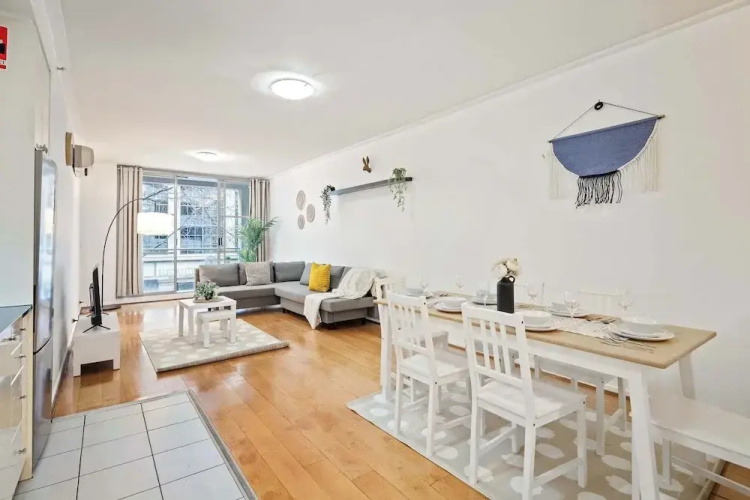 A Stylish Studio for 6, Next to Darling Harbour
