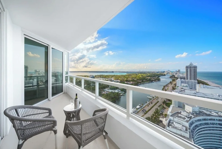 Standard room with balcony