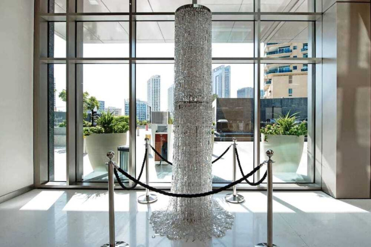 Gorgeous apartment with Marina view