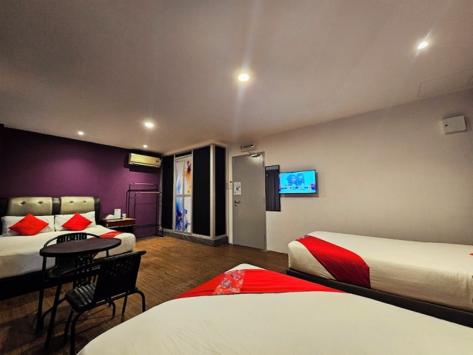 3 Bedrooms Deluxe Quadruple room
