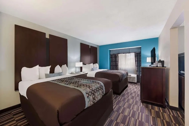 1 Bedroom Quadruple Suite