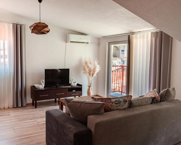 Demetra Apartments
