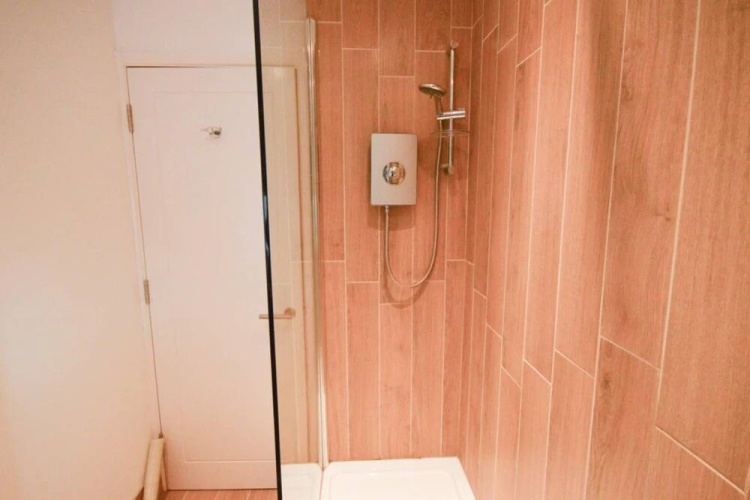 Modern Studio Flat In Clifton