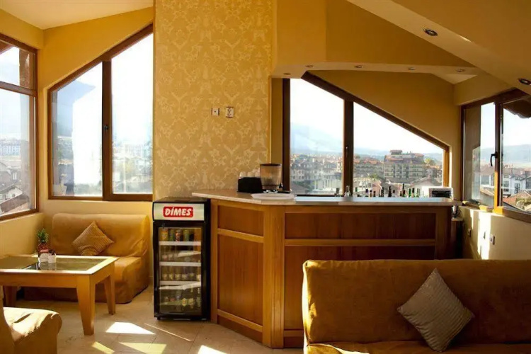 Korina Sky Hotel