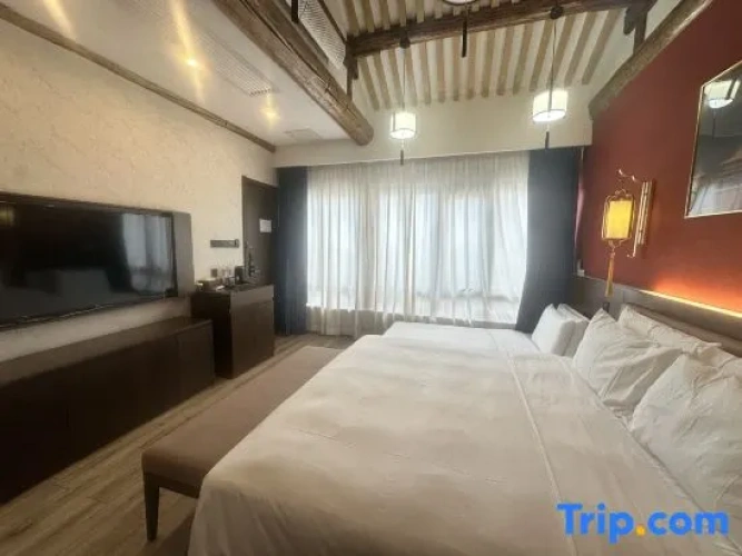 Deluxe Family room