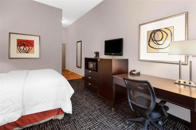 La Quinta Inn & Suites Lumberton