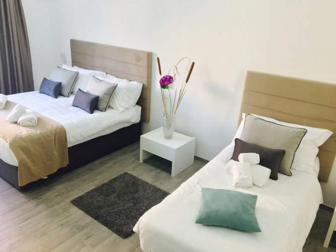 247 LuxuryRooms