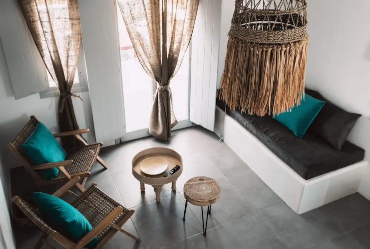 Bianco Diverso Suites