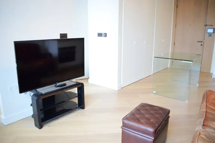 Shepherds Bush 1 Bedroom Flat