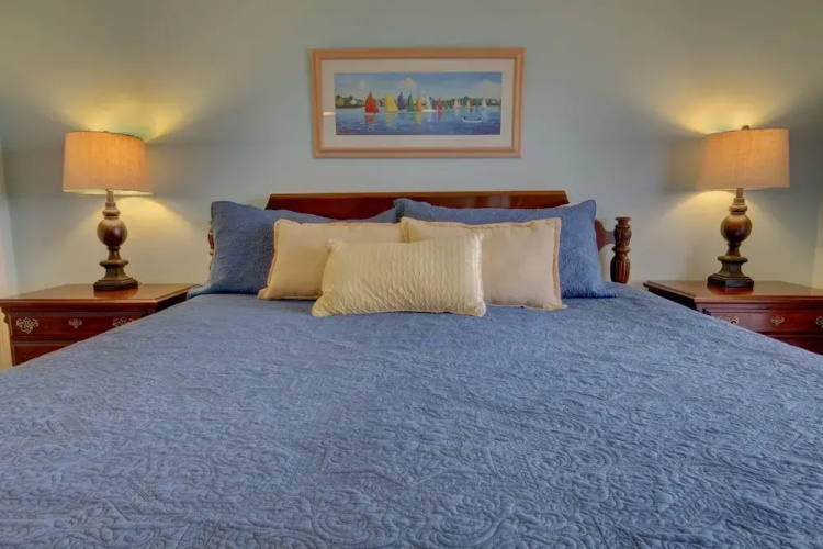 561 El Matador 2 Bedroom Condo by RedAwning