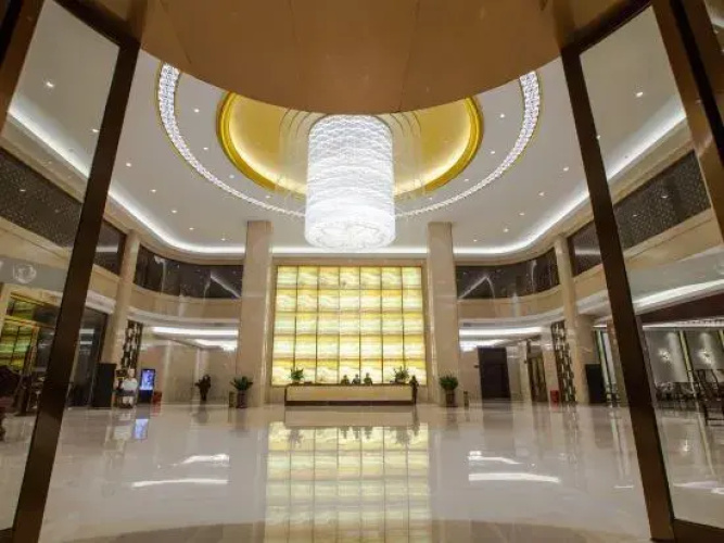 Justin Hotel