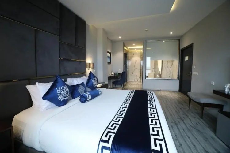 Grand Ittehad Boutique Hotel
