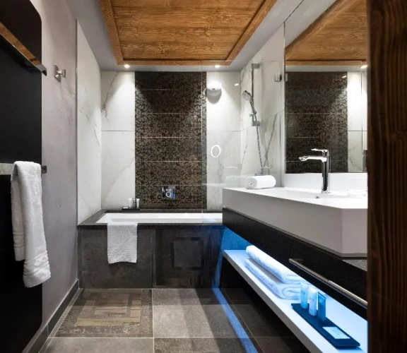 Quadruple Suite