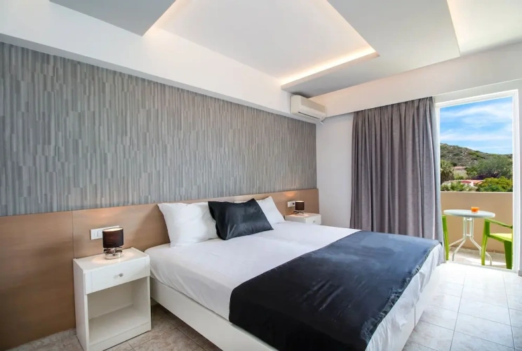 1 Bedroom Deluxe Double room with balcony