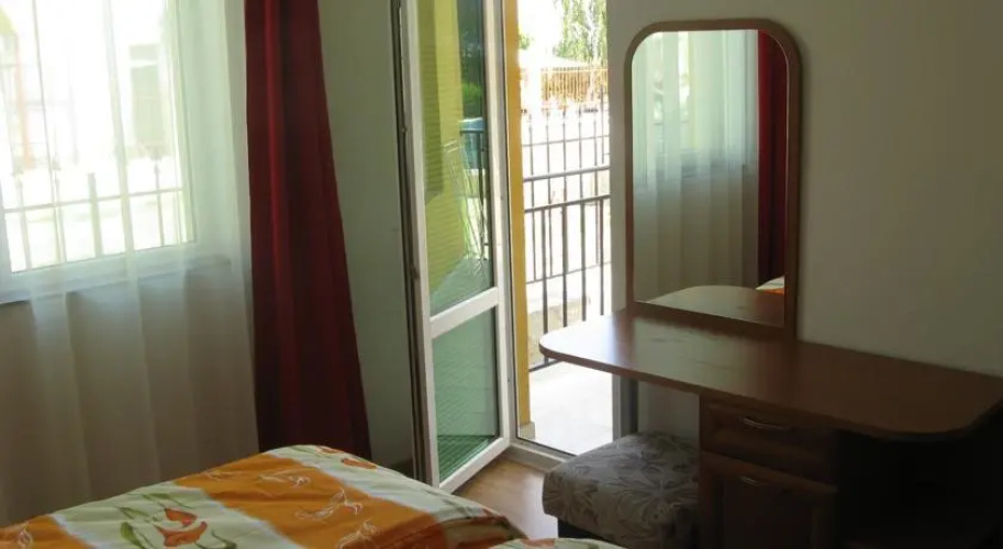 Hermes Apartments