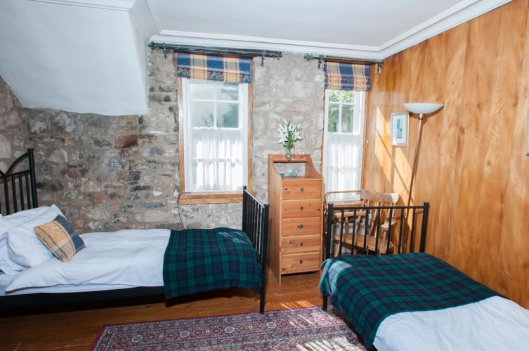 Royal Mile Apartments